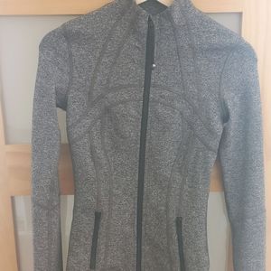 Lululemon - Define jacket nulu - size 2